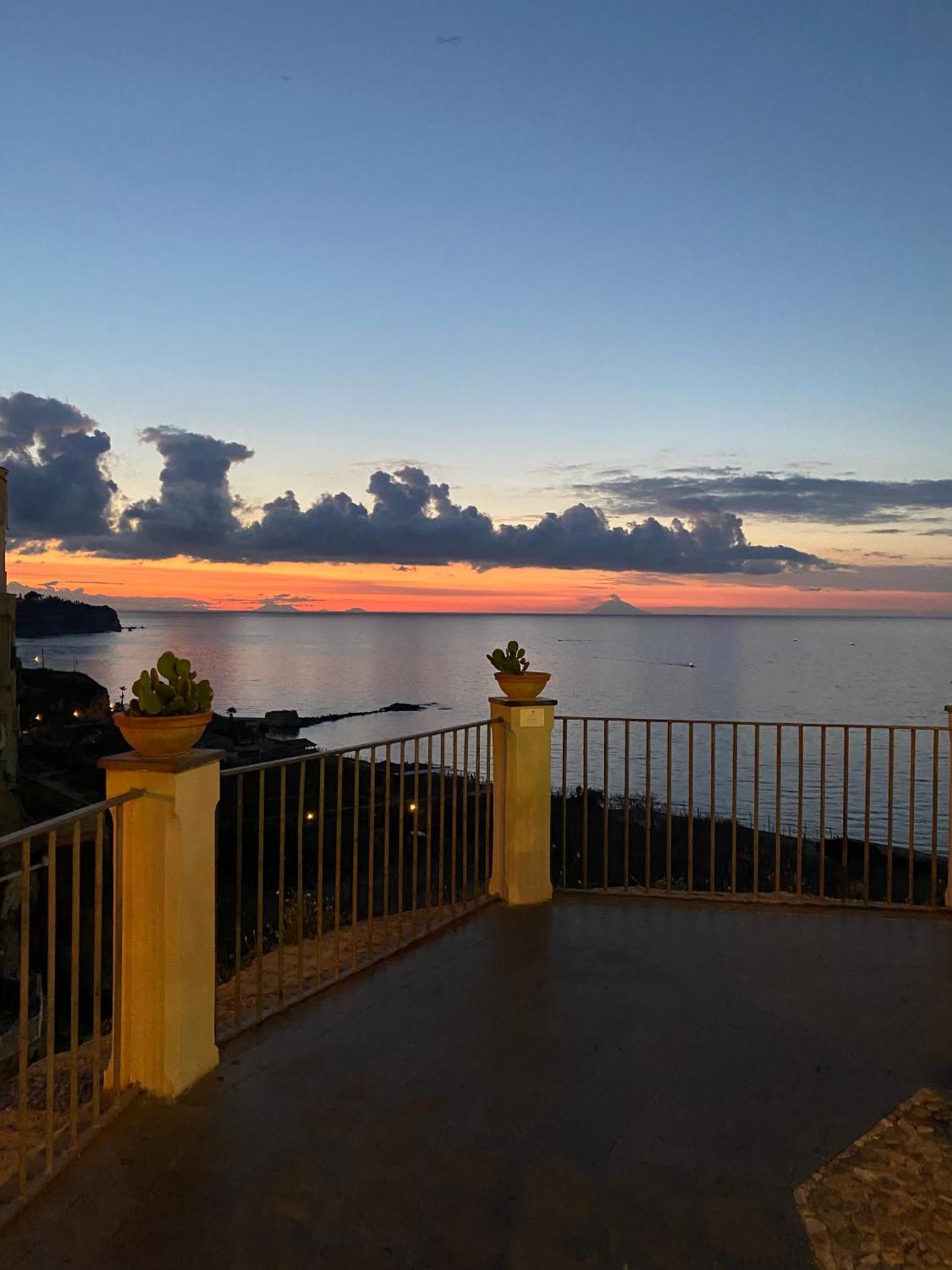 مبيت وإفطار Arcobaleno Tropea Centro المظهر الخارجي الصورة